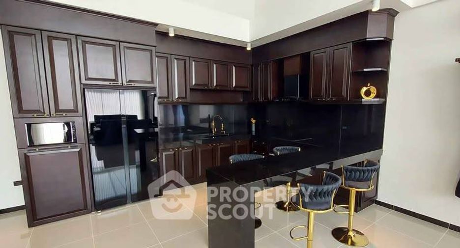 For rent 6 bedrooms villa in South Pattaya, Pattaya