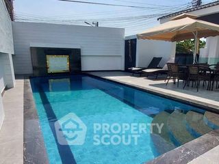 For rent 6 bedrooms villa in Bang Lamung, Chonburi