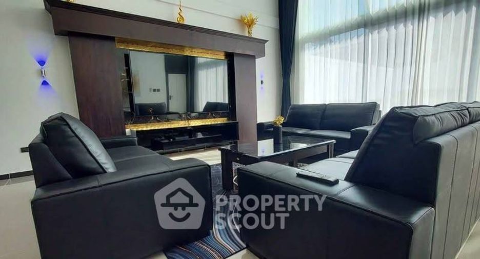 For rent 6 bedrooms villa in South Pattaya, Pattaya