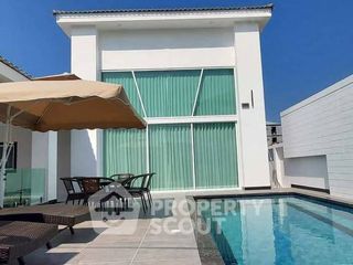 For rent 6 bedrooms villa in Bang Lamung, Chonburi