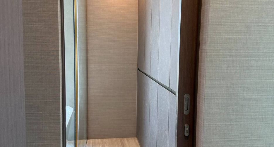 For sale 3 bedrooms condo in Sathon, Bangkok
