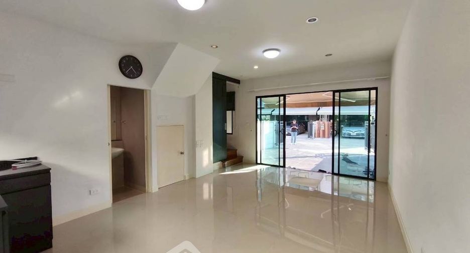 For sale 3 bedrooms townhouse in Bang Kruai, Nonthaburi
