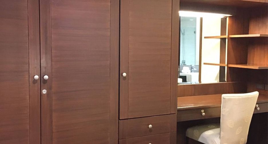For rent 3 bedrooms apartment in Pathum Wan, Bangkok