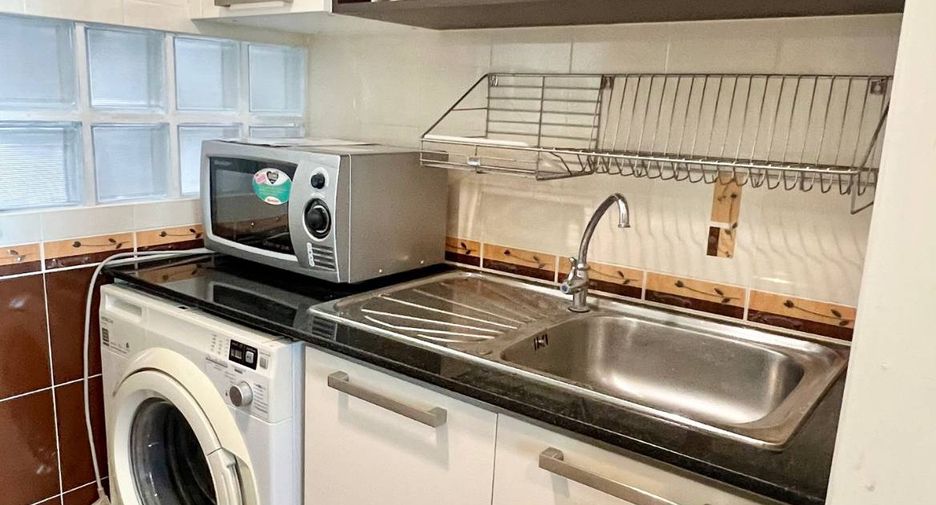 Wohnung zur Miete mit 2 Zimmer in Din Daeng, Bangkok