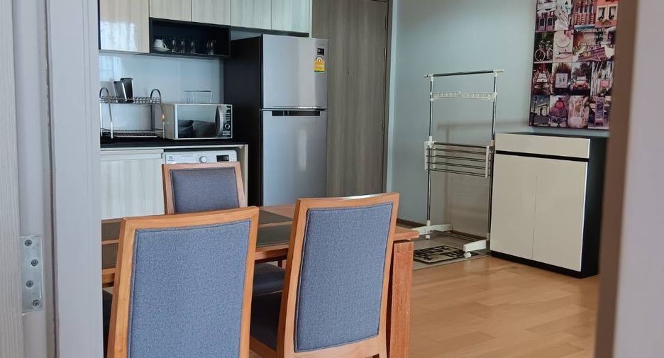 For rent 1 bed condo in Watthana, Bangkok