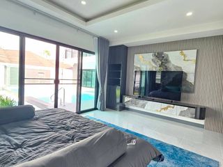 Villa en alquiler de 4 habitaciones en Bang Lamung, Chonburi