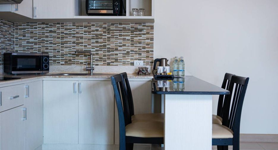 For rent 2 bedrooms apartment in Watthana, Bangkok