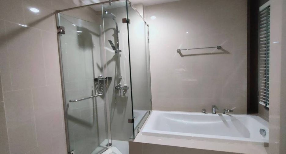 For rent 2 bedrooms condo in Mueang Chon Buri, Chonburi