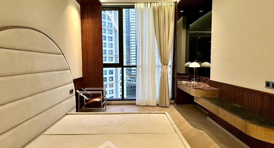 For rent 2 bedrooms condo in Sathon, Bangkok
