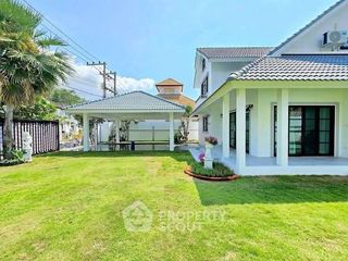For sale 4 bedrooms condo in Bang Lamung, Chonburi