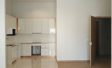 For rent 3 bedrooms apartment in Sathon, Bangkok