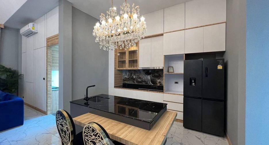 Villa en alquiler de 4 habitaciones en East Pattaya, Pattaya