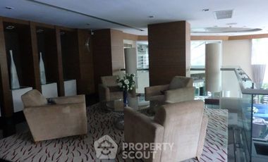 For rent 2 bedrooms condo in Pathum Wan, Bangkok