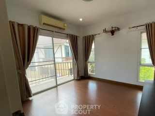 For sale 3 bedrooms house in Si Racha, Chonburi