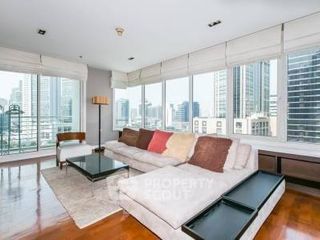 For sale 3 bedrooms condo in Khlong Toei, Bangkok