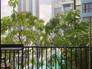 Wohnung zur Miete mit 1 Zimmer in Huai Khwang, Bangkok