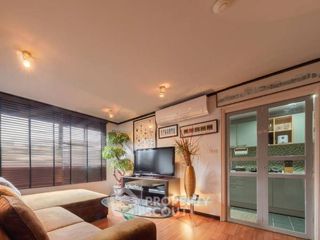 For sale 2 bedrooms condo in Yan Nawa, Bangkok