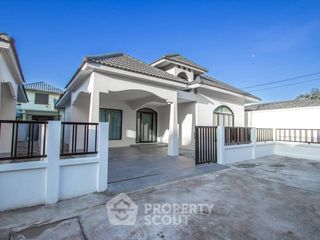 Продажа 3 спальни дом в Банг Ламунг, Чонбури