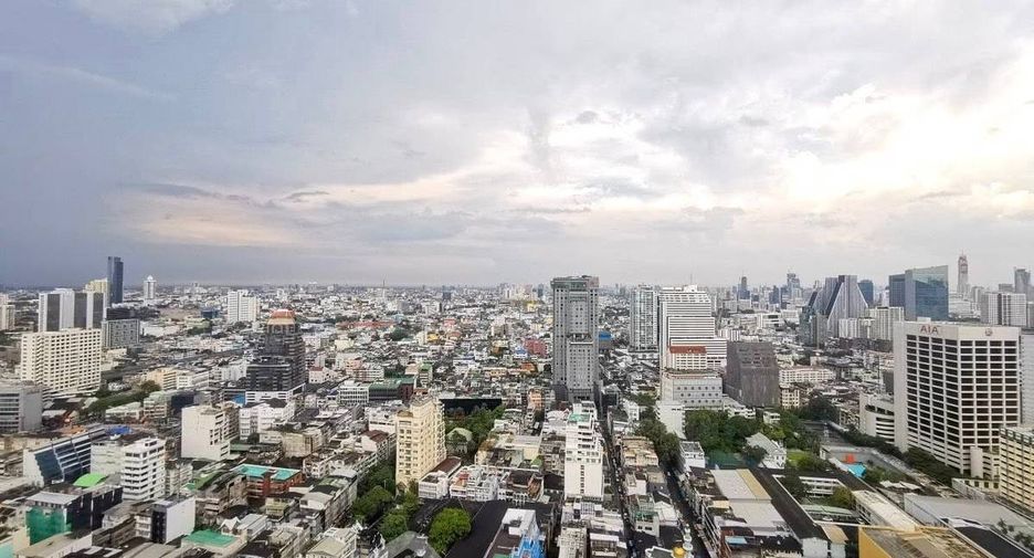 For sale 2 bedrooms condo in Sathon, Bangkok