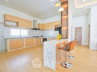 Villa en alquiler de 3 habitaciones en Bang Lamung, Chonburi