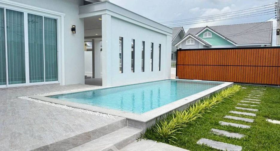 For rent 3 bedrooms villa in East Pattaya, Pattaya