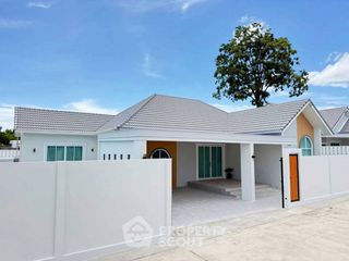 Villa en alquiler de 3 habitaciones en Bang Lamung, Chonburi