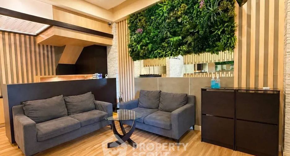 For rent and for sale 5 bedrooms condo in Yan Nawa, Bangkok
