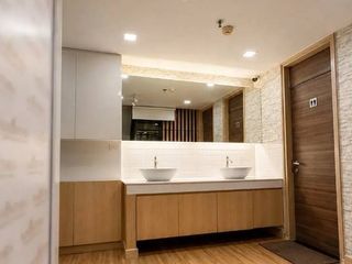 For rent and for sale 5 bedrooms condo in Yan Nawa, Bangkok