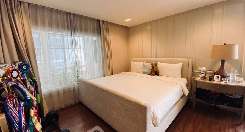 For sale 3 bedrooms condo in Ratchathewi, Bangkok