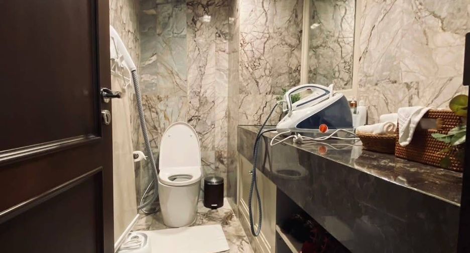 For sale 3 bedrooms condo in Ratchathewi, Bangkok