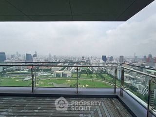 Condo en venta de 4 habitaciones en Pathum Wan, Bangkok