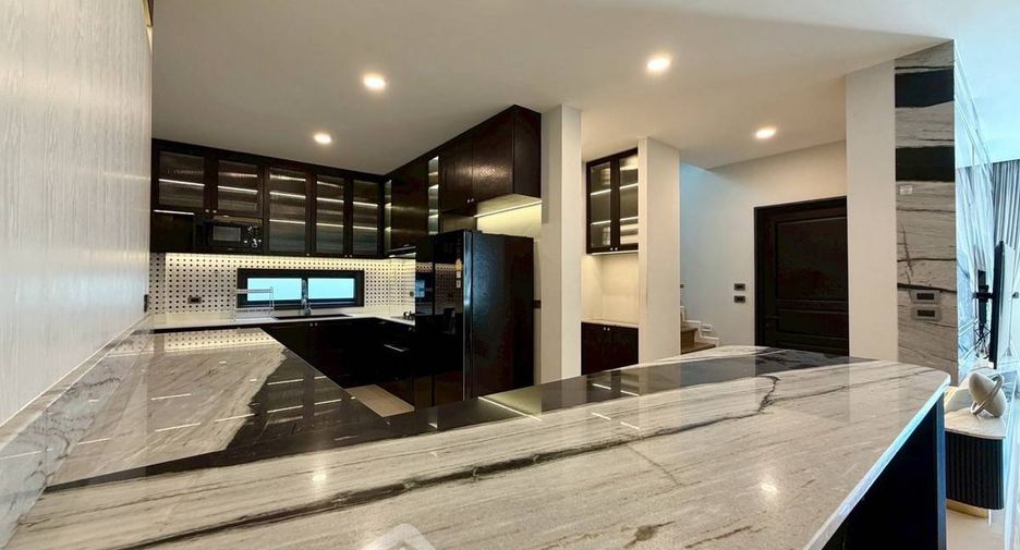 Haus zur Miete mit 4 Zimmer in East Pattaya, Pattaya