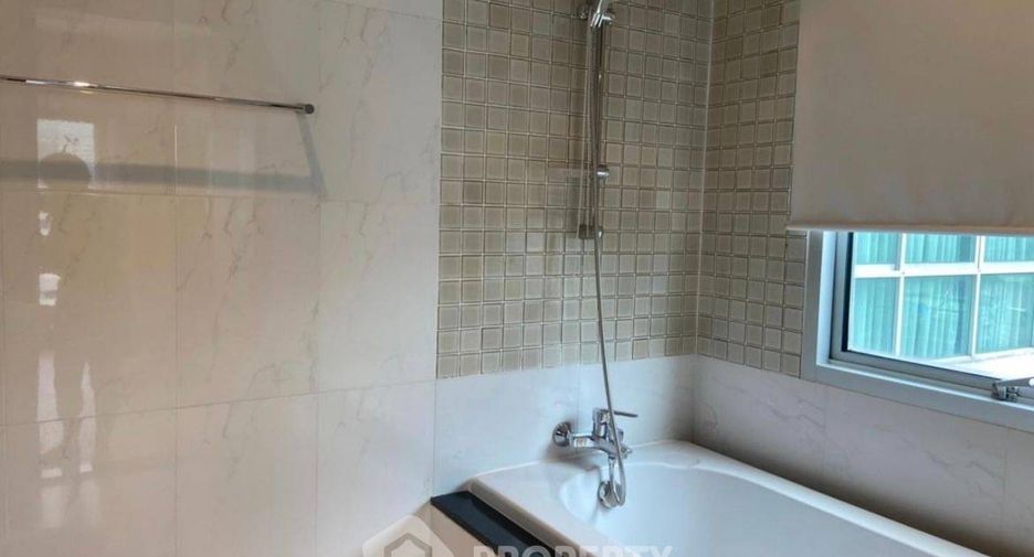 For rent 3 ベッドルーム apartment in Pathum Wan, Bangkok