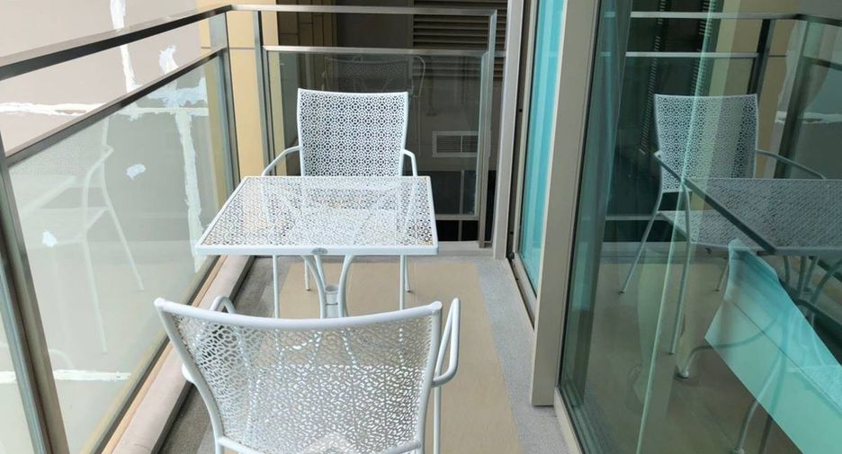 Condo en alquiler de 1 habitaciones en Si Racha, Chonburi
