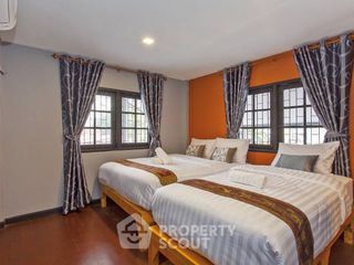 Villa en alquiler de 4 habitaciones en Bang Lamung, Chonburi