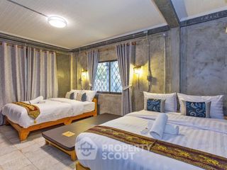 Villa en alquiler de 4 habitaciones en Bang Lamung, Chonburi