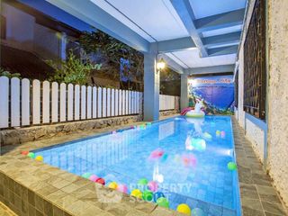 Villa en alquiler de 4 habitaciones en Bang Lamung, Chonburi