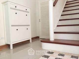 À louer 3 chambres maison à Si Racha, Chonburi