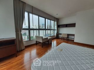 À louer 4 chambres appartement à Watthana, Bangkok