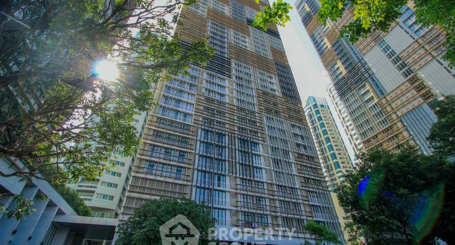 For rent 2 bedrooms condo in Watthana, Bangkok
