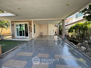 For rent 4 bedrooms house in Mueang Chon Buri, Chonburi