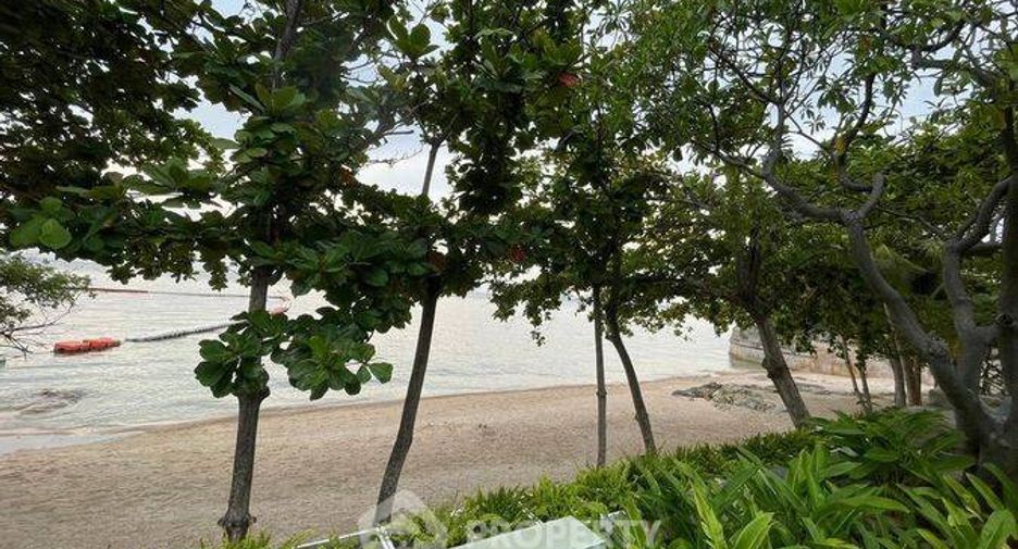 For rent 2 bedrooms condo in North Pattaya, Pattaya