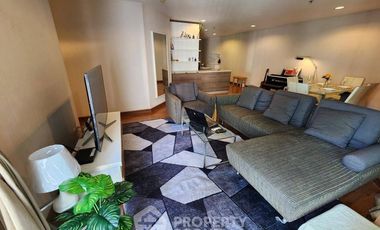 For rent 2 bedrooms condo in Huai Khwang, Bangkok