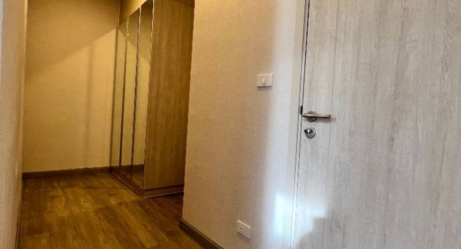 For rent 2 bedrooms condo in Si Racha, Chonburi