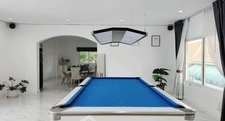 For rent 9 bedrooms house in Bang Lamung, Chonburi