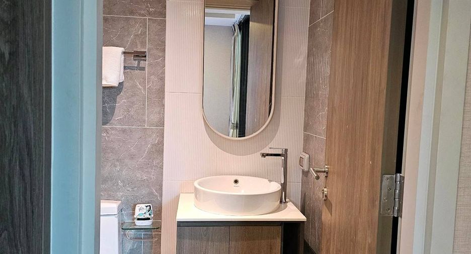 For rent 1 bed condo in Huai Khwang, Bangkok