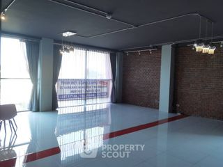 For rent 1 bed apartment in Watthana, Bangkok