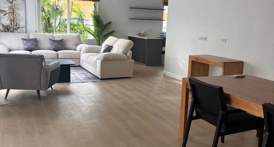 For rent 3 bedrooms house in East Pattaya, Pattaya