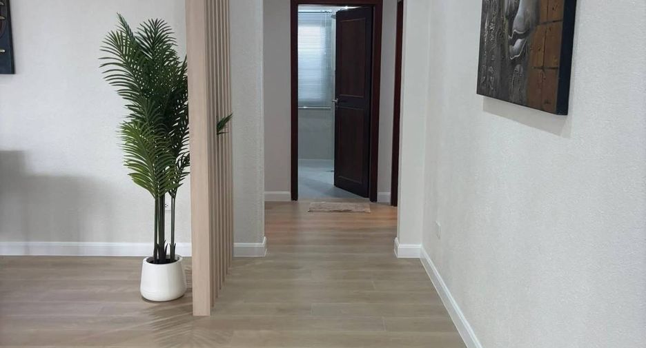 For rent 3 bedrooms house in East Pattaya, Pattaya