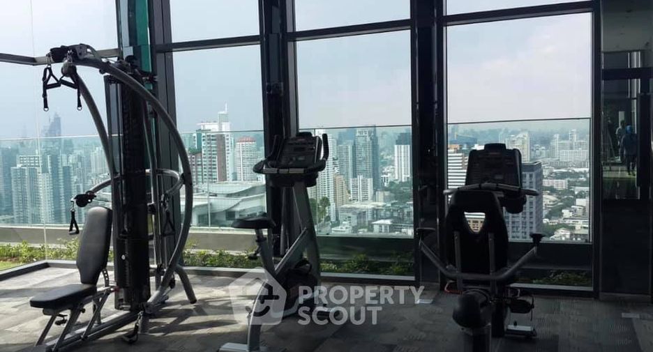 For rent 2 bedrooms condo in Khlong Toei, Bangkok